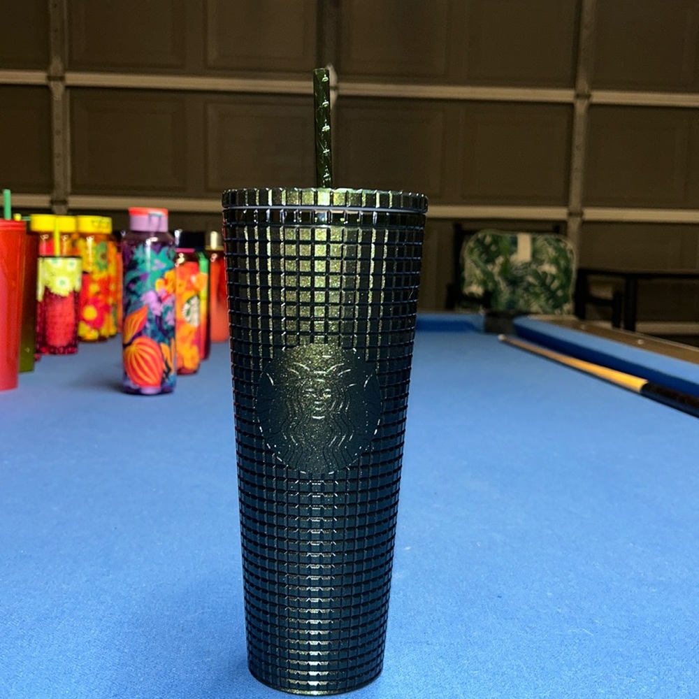 Starbucks Dark Green Sparkly venti cold cup